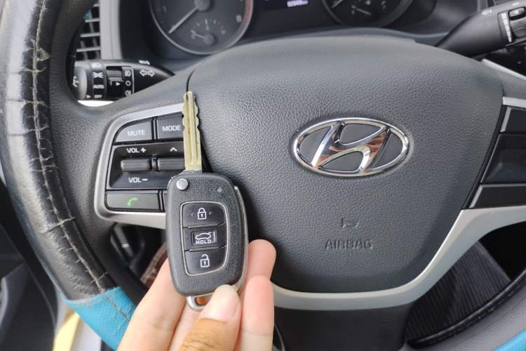 Used Hyundai Elantra (6th Generation / Lingdong) 2016 1.6L Automatic ZhiXuan – Elite Version Vehicle Key