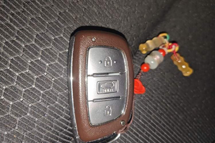 Used Hyundai Elantra (6th Generation / Lingdong) 2016 1.6L Automatic ZhiXuan – Elite Version Vehicle Key