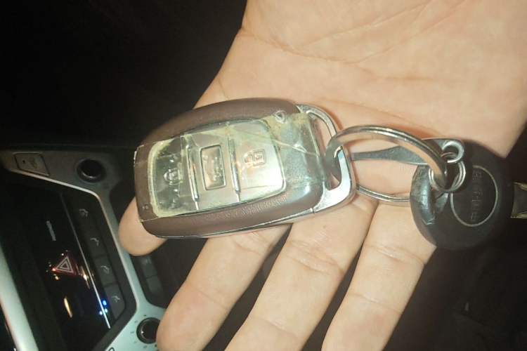 Used Hyundai Elantra (6th Generation / Lingdong) 2016 1.6L Automatic ZhiXuan · Luxury Version Vehicle Key