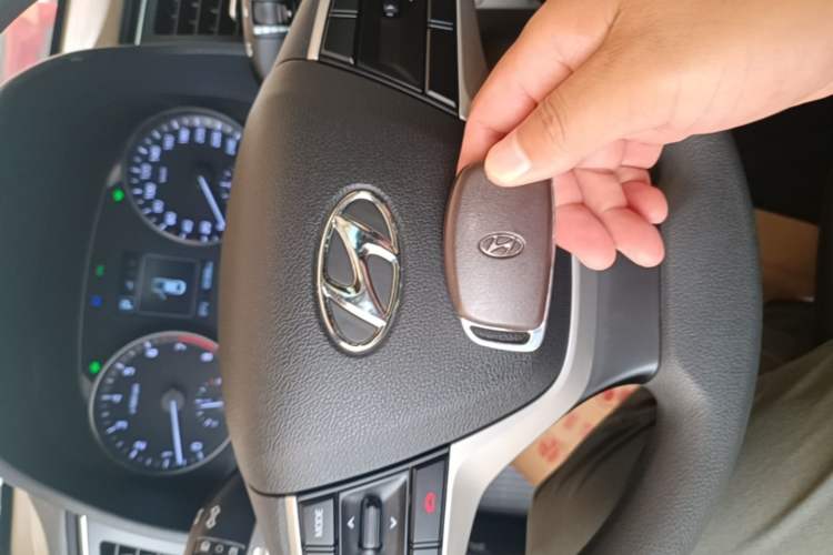 Used Hyundai Elantra (6th Generation / Lingdong) 2016 1.6L Automatic ZhiXuan – Elite Version Vehicle Key