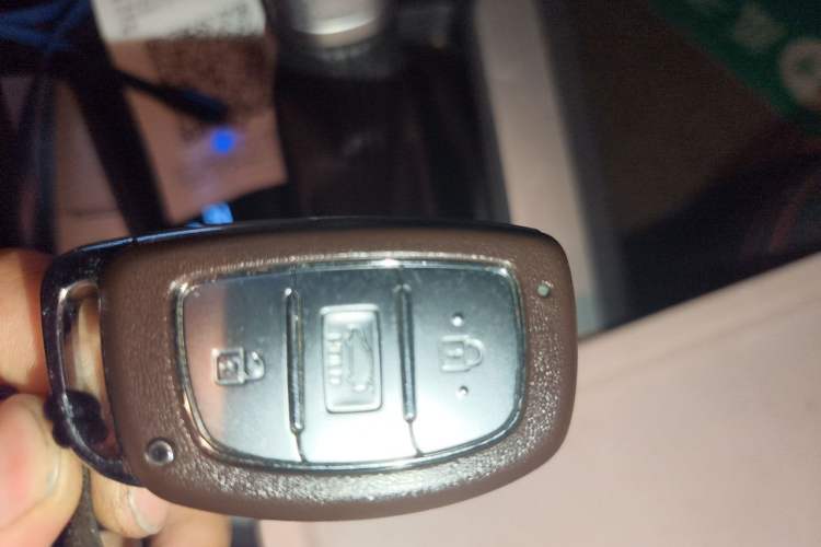 Used Hyundai Elantra (6th Generation / Lingdong) 2016 1.6L Automatic ZhiXuan – Elite Version Vehicle Key