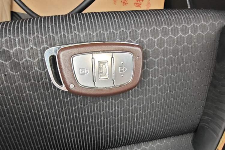 Used Hyundai Elantra (6th Generation / Lingdong) 2016 1.6L Automatic ZhiXuan – Elite Version Vehicle Key