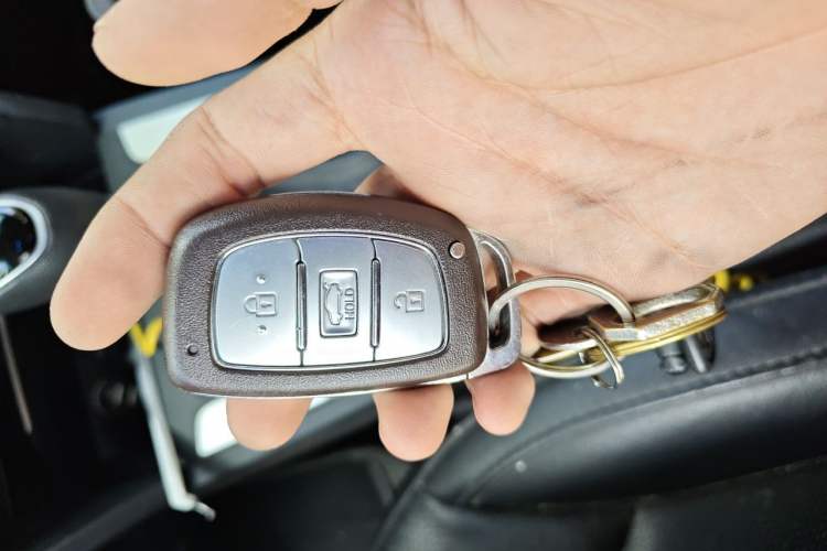 Used Hyundai Elantra (6th Generation / Lingdong) 2016 1.6L Automatic ZhiXuan – Elite Version Vehicle Key