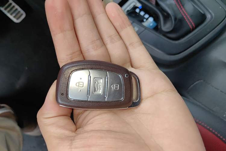Used Hyundai Elantra (6th Generation / Lingdong) 2016 1.4T Dual-Clutch Xuan Dong·Elite Version Vehicle Key