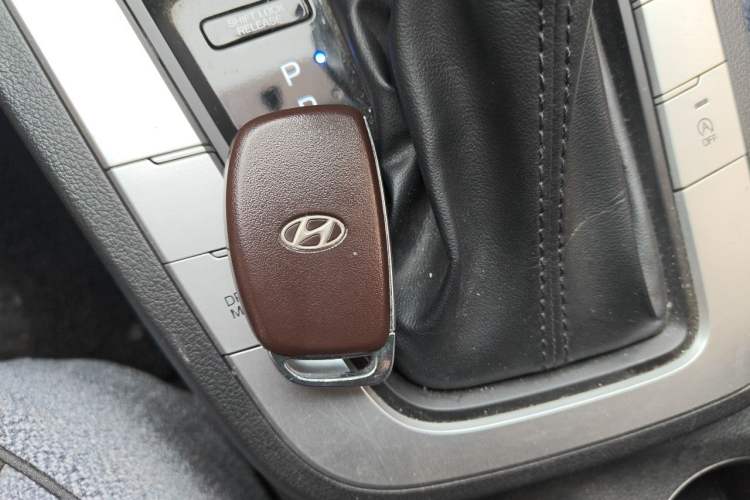 Used Hyundai Elantra (6th Generation / Lingdong) 2016 1.6L Automatic ZhiXuan – Elite Version Vehicle Key