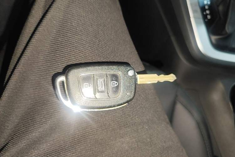 Used Hyundai Elantra (6th Generation / Lingdong) 2016 1.6L Automatic ZhiXuan – Elite Version Vehicle Key