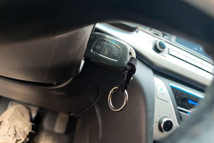 Used Hyundai Elantra (6th Generation / Lingdong) 2016 1.6L Automatic ZhiXuan – Elite Version Vehicle Key
