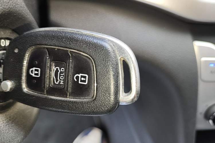 Used Hyundai Elantra (6th Generation / Lingdong) 2016 1.6L Automatic ZhiXuan – Elite Version Vehicle Key