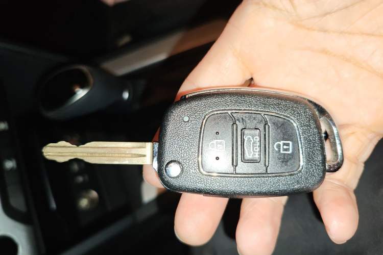 Used Hyundai Elantra (6th Generation / Lingdong) 2016 1.6L Automatic ZhiXuan – Elite Version Vehicle Key