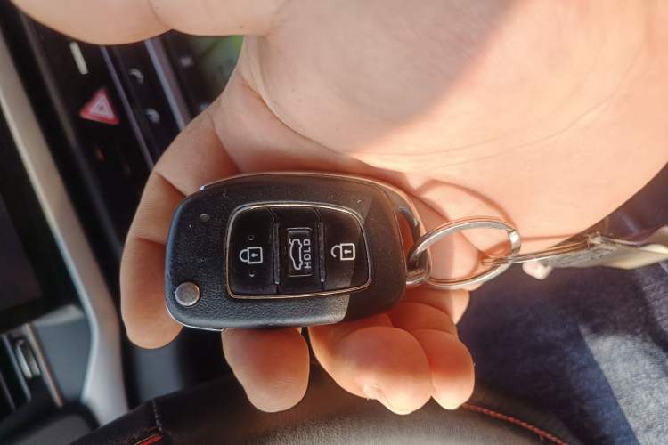 Used Hyundai Elantra (6th Generation / Lingdong) 2016 1.6L Manual ZhiXuan·Youth Edition Vehicle Key