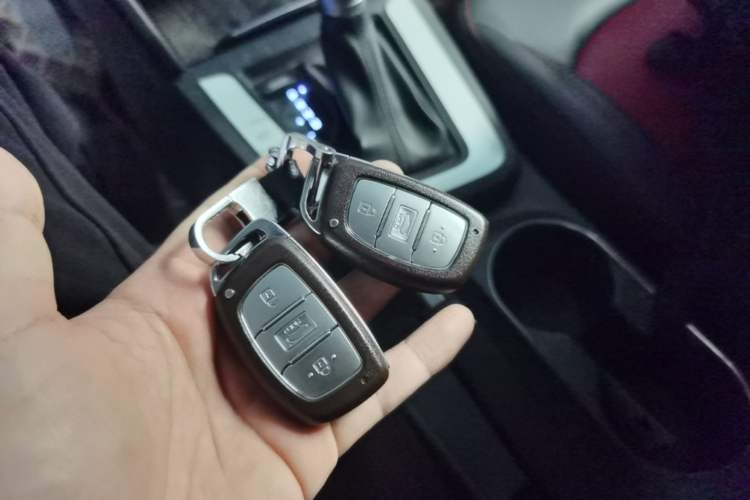 Used Hyundai Elantra (6th Generation / Lingdong) 2016 1.6L Automatic ZhiXuan – Elite Version Vehicle Key