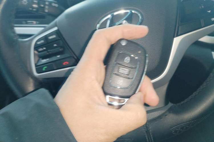 Used Hyundai Elantra (6th Generation / Lingdong) 2016 1.6L Automatic ZhiXuan – Elite Version Vehicle Key