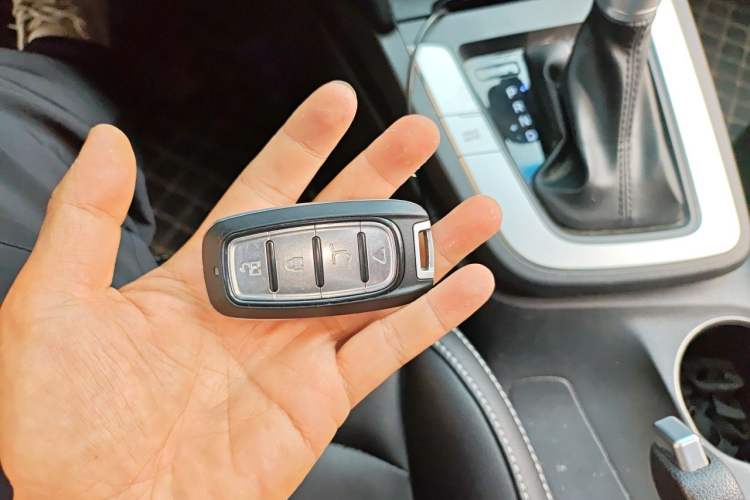Used Hyundai Elantra (6th Generation / Lingdong) 2016 1.6L Automatic ZhiXuan – Elite Version Vehicle Key