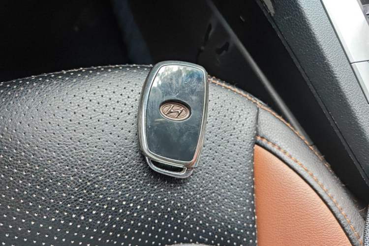 Used Hyundai Elantra (6th Generation / Lingdong) 2016 1.6L Automatic ZhiXuan – Elite Version Vehicle Key