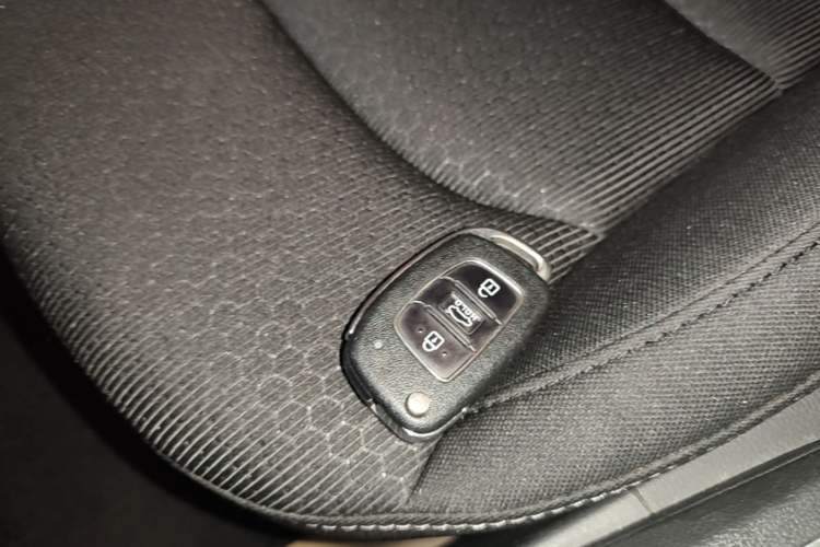 Used Hyundai Elantra (6th Generation / Lingdong) 2016 1.6L Automatic ZhiXuan – Elite Version Vehicle Key