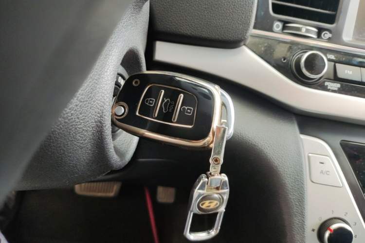 Used Hyundai Elantra (6th Generation / Lingdong) 2016 1.6L Automatic ZhiXuan – Elite Version Vehicle Key