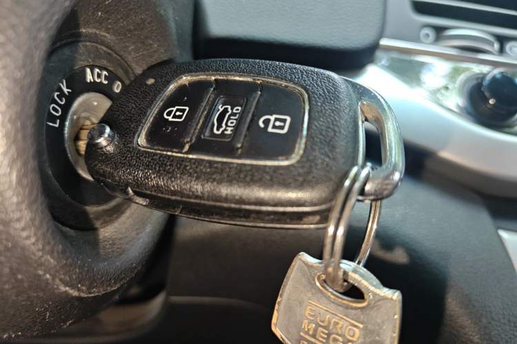 Used Hyundai Elantra (6th Generation / Lingdong) 2016 1.6L Manual ZhiXuan · Dynamic Model Vehicle Key