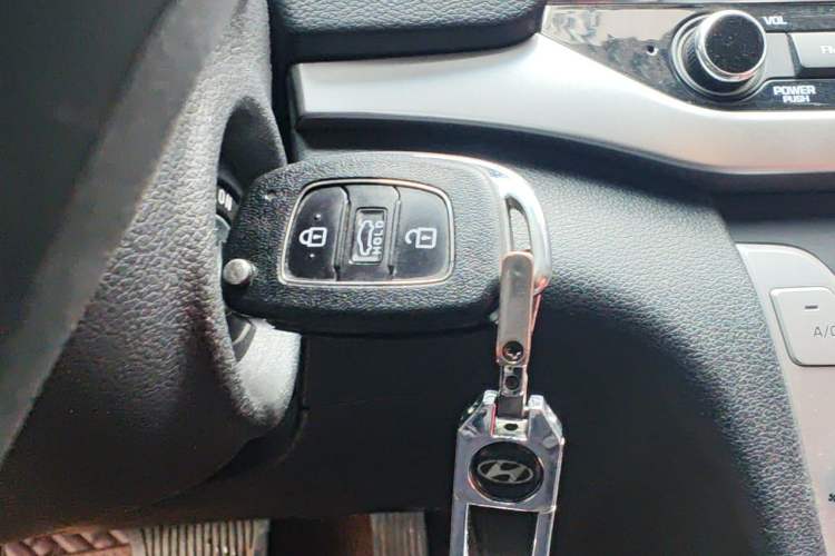 Used Hyundai Elantra (6th Generation / Lingdong) 2016 1.6L Automatic ZhiXuan – Elite Version Vehicle Key