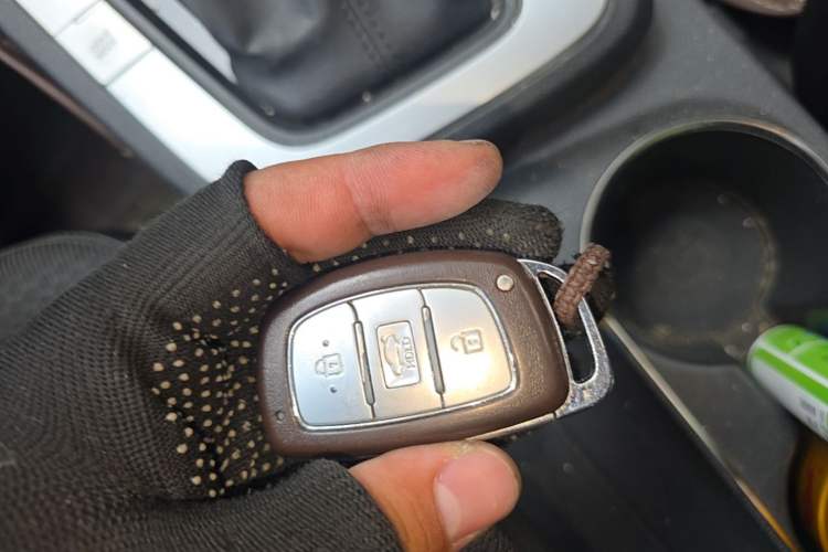 Used Hyundai Elantra (6th Generation / Lingdong) 2016 1.6L Automatic ZhiXuan – Elite Version Vehicle Key