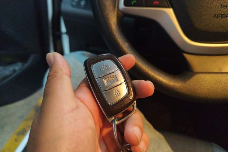 Used Hyundai Elantra (6th Generation / Lingdong) 2016 1.6L Automatic ZhiXuan – Elite Version Vehicle Key