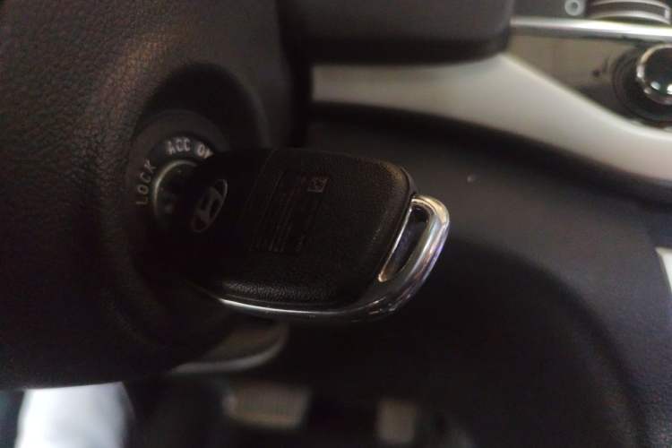 Used Hyundai Elantra (6th Generation / Lingdong) 2016 1.6L Automatic ZhiXuan – Elite Version Vehicle Key