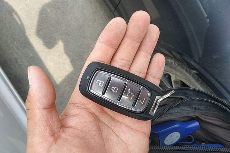 Used Hyundai Elantra (6th Generation / Lingdong) 2016 1.6L Automatic ZhiXuan – Elite Version Vehicle Key