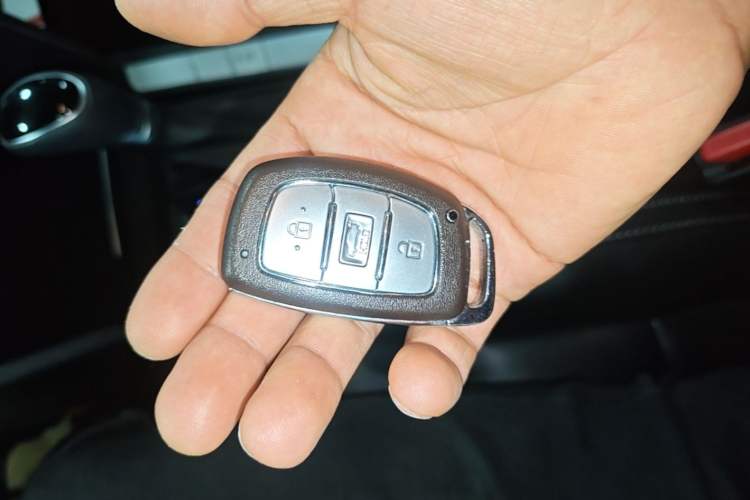 Used Hyundai Elantra (6th Generation / Lingdong) 2016 1.6L Automatic ZhiXuan – Elite Version Vehicle Key