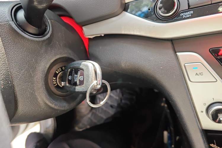 Used Hyundai Elantra (6th Generation / Lingdong) 2016 1.6L Automatic ZhiXuan – Elite Version Vehicle Key