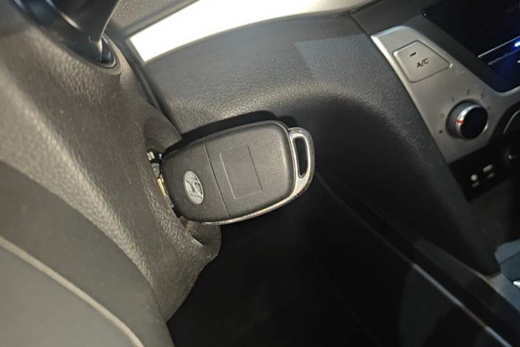 Used Hyundai Elantra (6th Generation / Lingdong) 2016 1.6L Automatic ZhiXuan – Elite Version Vehicle Key