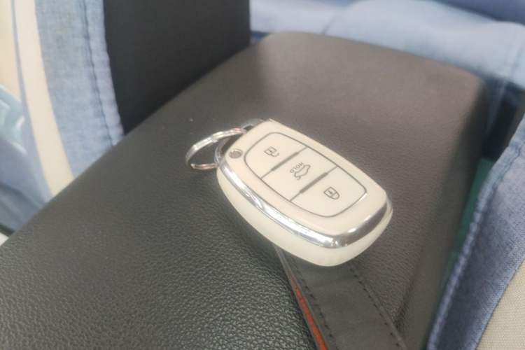 Used Hyundai Elantra (6th Generation / Lingdong) 2016 1.6L Automatic ZhiXuan – Elite Version Vehicle Key