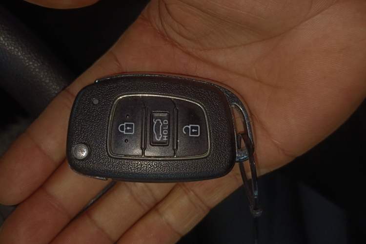 Used Hyundai Elantra (6th Generation / Lingdong) 2016 1.6L Automatic ZhiXuan – Elite Version Vehicle Key