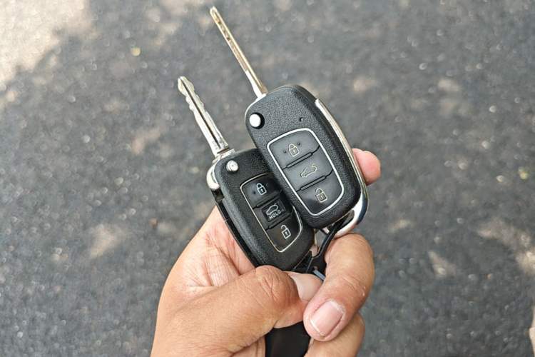 Used Hyundai Elantra (6th Generation / Lingdong) 2016 1.6L Automatic ZhiXuan – Elite Version Vehicle Key