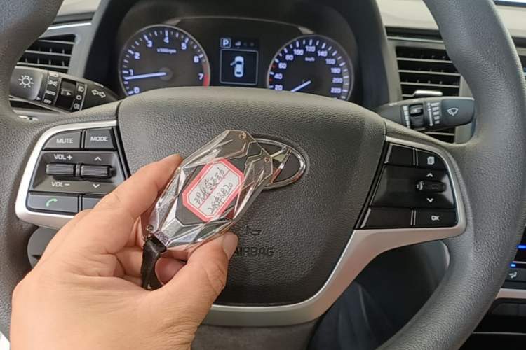 Used Hyundai Elantra (6th Generation / Lingdong) 2016 1.6L Automatic ZhiXuan – Elite Version Vehicle Key