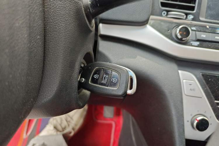 Used Hyundai Elantra (6th Generation / Lingdong) 2016 1.6L Automatic ZhiXuan – Elite Version Vehicle Key