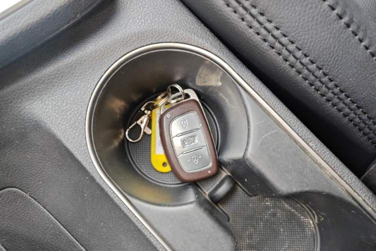 Used Hyundai Elantra (6th Generation / Lingdong) 2016 1.6L Automatic ZhiXuan – Elite Version Vehicle Key