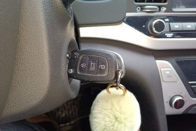 Used Hyundai Elantra (6th Generation / Lingdong) 2016 1.6L Automatic ZhiXuan – Elite Version Vehicle Key