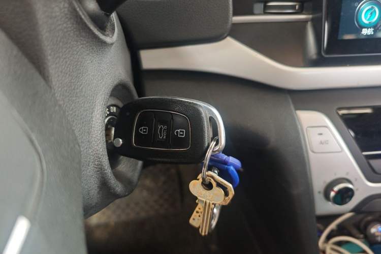 Used Hyundai Elantra (6th Generation / Lingdong) 2016 1.6L Manual ZhiXuan · Dynamic Model Vehicle Key