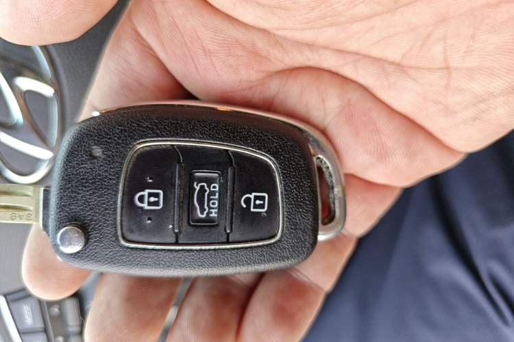 Used Hyundai Elantra (6th Generation / Lingdong) 2016 1.6L Automatic ZhiXuan – Elite Version Vehicle Key