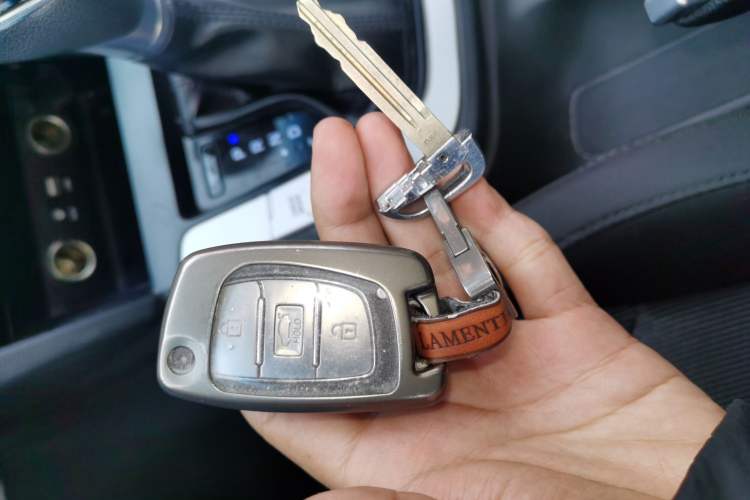 Used Hyundai Elantra (6th Generation / Lingdong) 2016 1.6L Automatic ZhiXuan – Elite Version Vehicle Key