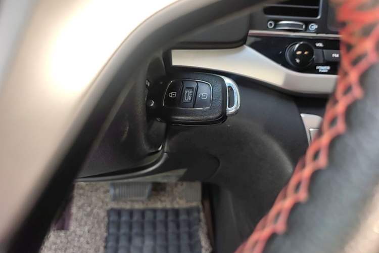 Used Hyundai Elantra (6th Generation / Lingdong) 2016 1.6L Automatic ZhiXuan – Elite Version Vehicle Key