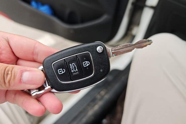 Used Hyundai Elantra (6th Generation / Lingdong) 2016 1.6L Manual ZhiXuan · Dynamic Model Vehicle Key