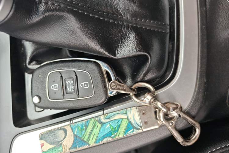 Used Hyundai Elantra (6th Generation / Lingdong) 2016 1.6L Automatic ZhiXuan – Elite Version Vehicle Key
