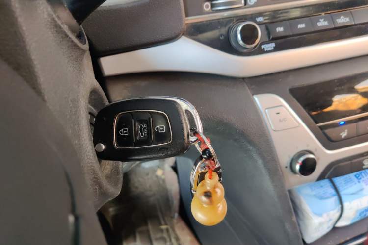 Used Hyundai Elantra (6th Generation / Lingdong) 2016 1.6L Automatic ZhiXuan – Elite Version Vehicle Key
