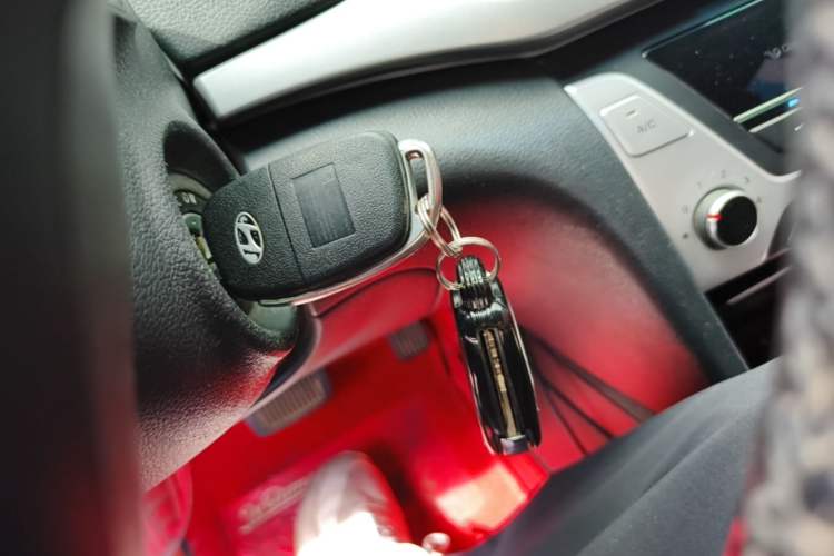 Used Hyundai Elantra (6th Generation / Lingdong) 2016 1.6L Automatic ZhiXuan – Elite Version Vehicle Key