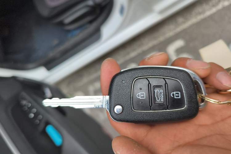 Used Hyundai Elantra (6th Generation / Lingdong) 2016 1.6L Automatic ZhiXuan – Elite Version Vehicle Key