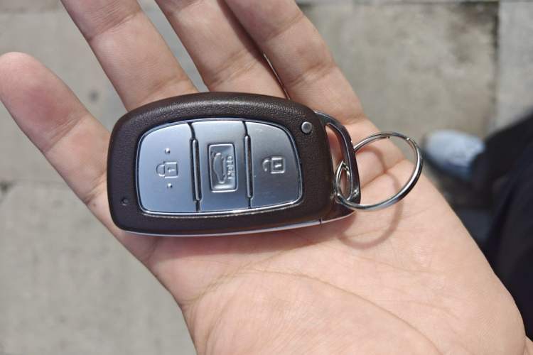 Used Hyundai Elantra (6th Generation / Lingdong) 2016 1.6L Automatic ZhiXuan – Elite Version Vehicle Key