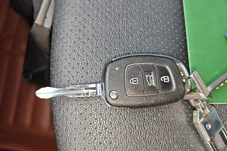 Used Hyundai Elantra (6th Generation / Lingdong) 2016 1.6L Automatic ZhiXuan – Elite Version Vehicle Key