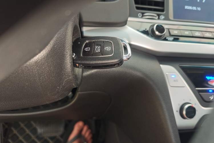 Used Hyundai Elantra (6th Generation / Lingdong) 2016 1.6L Automatic ZhiXuan – Elite Version Vehicle Key