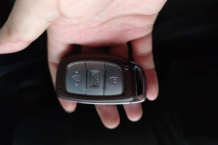 Used Hyundai Elantra (6th Generation / Lingdong) 2016 1.4T Dual-Clutch Xuan Dong · Dynamic Version Vehicle Key