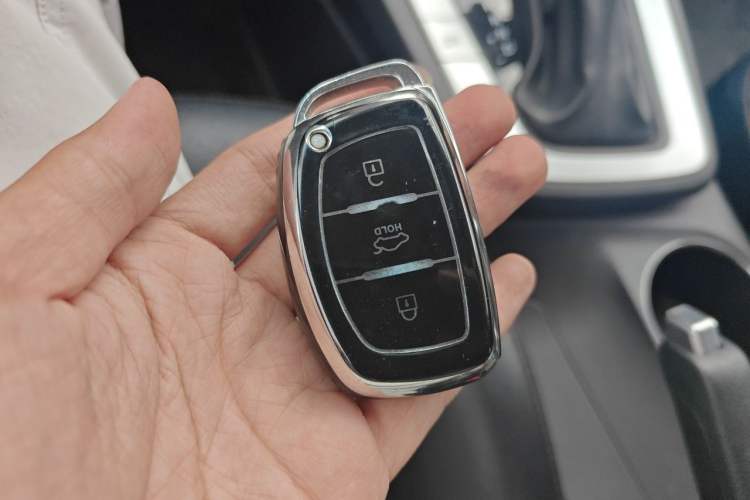 Used Hyundai Elantra (6th Generation / Lingdong) 2016 1.6L Automatic ZhiXuan – Elite Version Vehicle Key